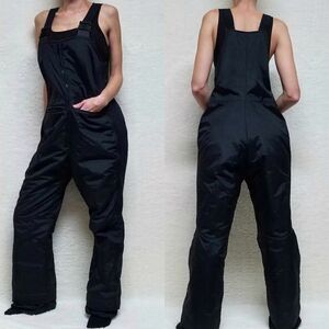 VINTAGE 1980s Beautiful Skier Black Insulated Snow Bib Ski Snow Overall Pants